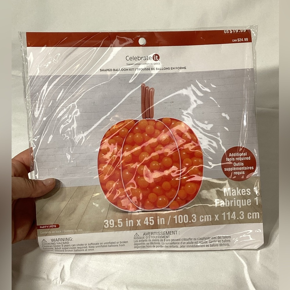 Celebrate It Thanksgiving Orange Pumpkin Shaped Balloon Kit